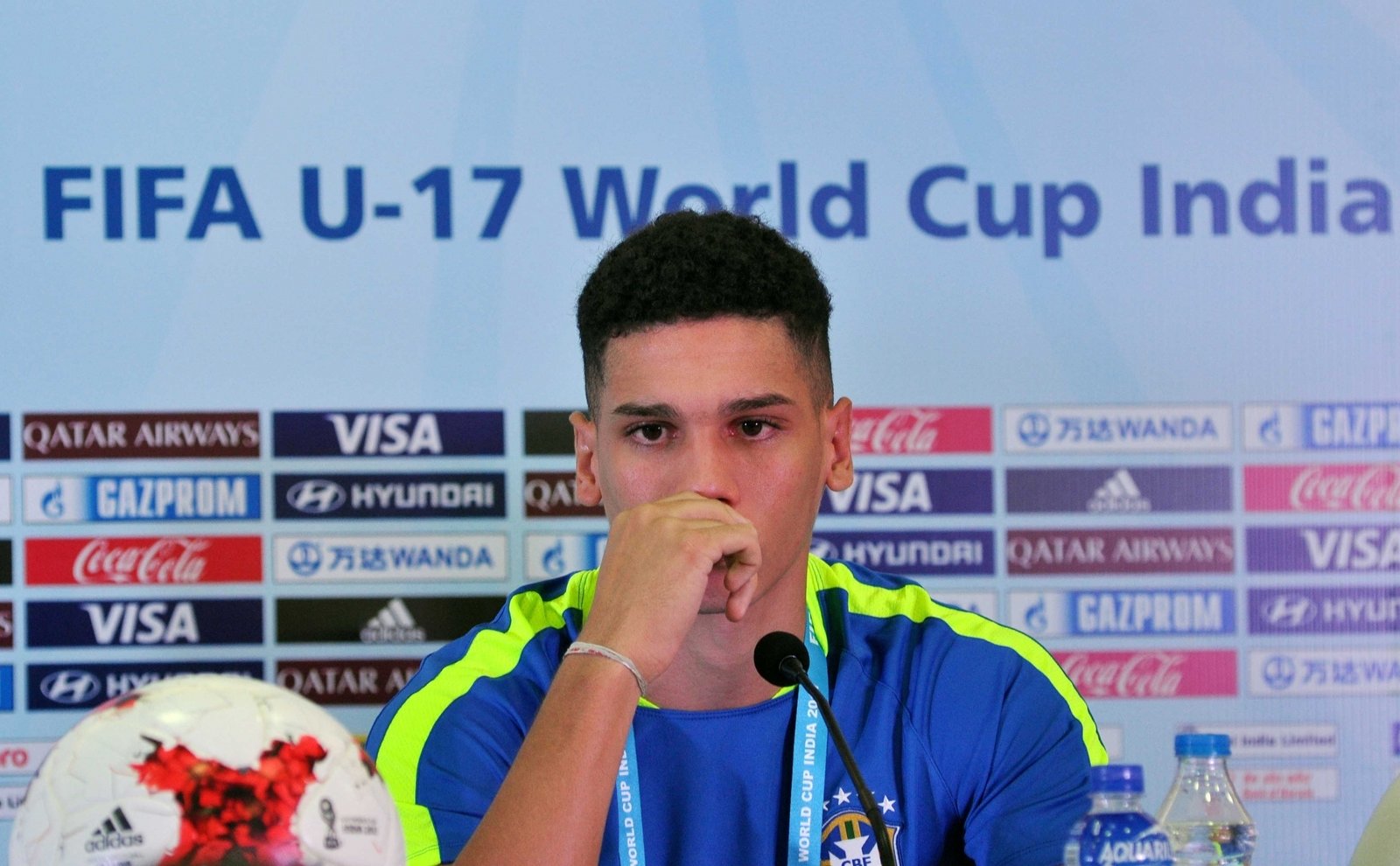 Paulinho joins Atletico Mineiro on permanent deal