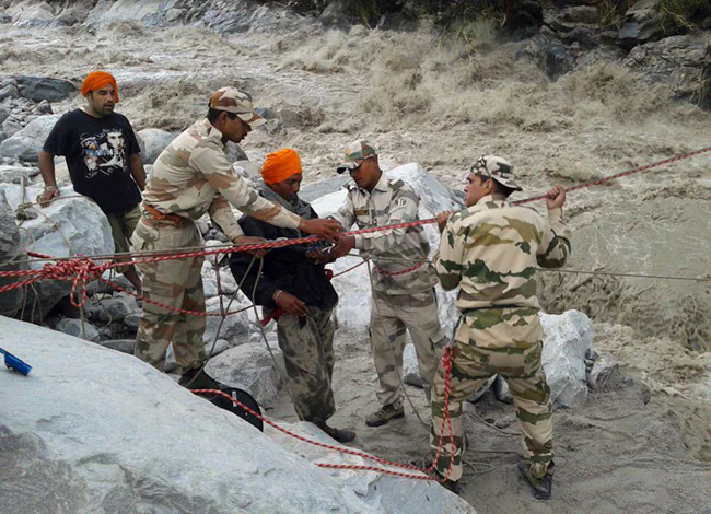 Kedarnath Yatra 2023: Rain wreaks havoc in Kedarghati, pilgrims going to Kedarnath Dham stranded at various places