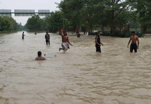 Heavy downpours expected in various regions across India Heavy downpours expected in various regions across India