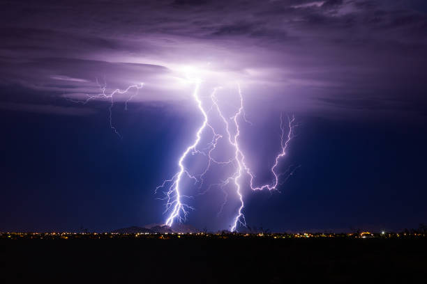LIGHTNING STRIKE KILL THREE IN MAINPURI 1 lighting