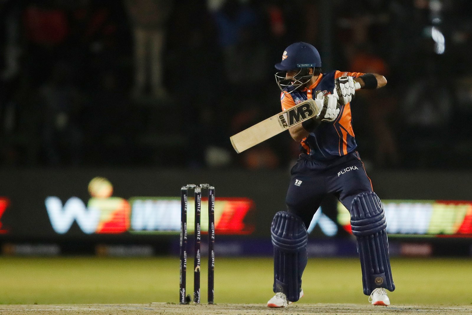 Zim Afro T10: Cape Town Samp Army dominate Durban Qalandars, maintain top spot in table Zim Afro T10: Cape Town Samp Army dominate Durban Qalandars, maintain top spot in table