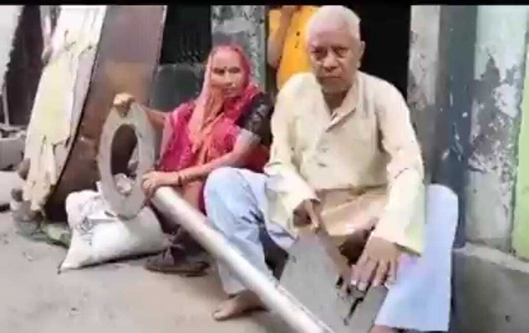 Ram Mandir – Elderly Couple Crafts the Lock 400 Kg with a 30 Kg Key for the Temple