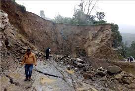 Landslide in Gaurikund, four dead bodies buried under debris, rescue continues in search of 15 missing