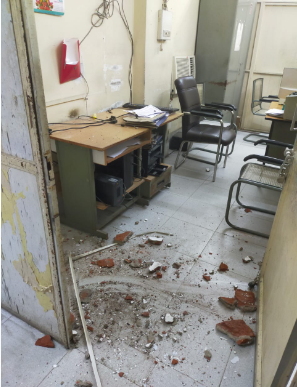 In Lucknow, the roof of Kapurthala Nagar Nigam Zone-3 office collapsed due to heavy rain In Lucknow, the roof of Kapurthala Nagar Nigam Zone-3 office collapsed due to heavy rain