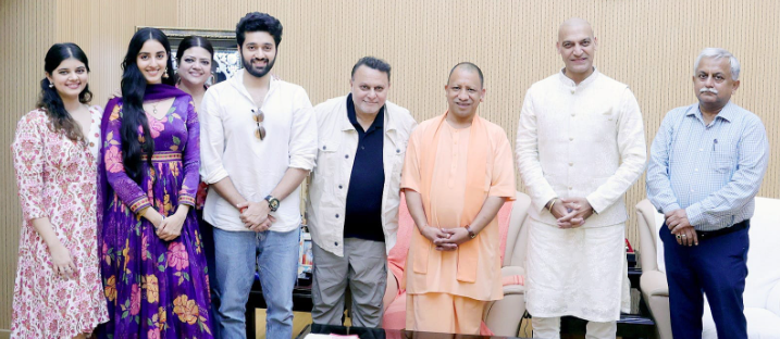 Gadar 2″ Film Team Met Chief Minister Yogi in Lucknow