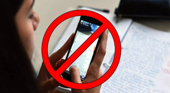 Andhra Pradesh Government’s Major Decision: Ban on Mobile Phones in Schools. Even Teachers Cannot Use Them