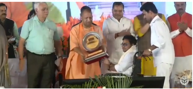 CM Yogi Adityanath Joins ‘Salute to Heroes’ for My Soil, My Nation Launch in Lucknow. CM Yogi Adityanath Joins ‘Salute to Heroes’ for My Soil, My Nation Launch in Lucknow.