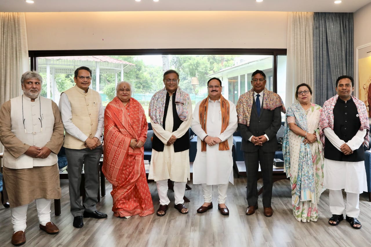 Bangladesh delegation meets Nadda