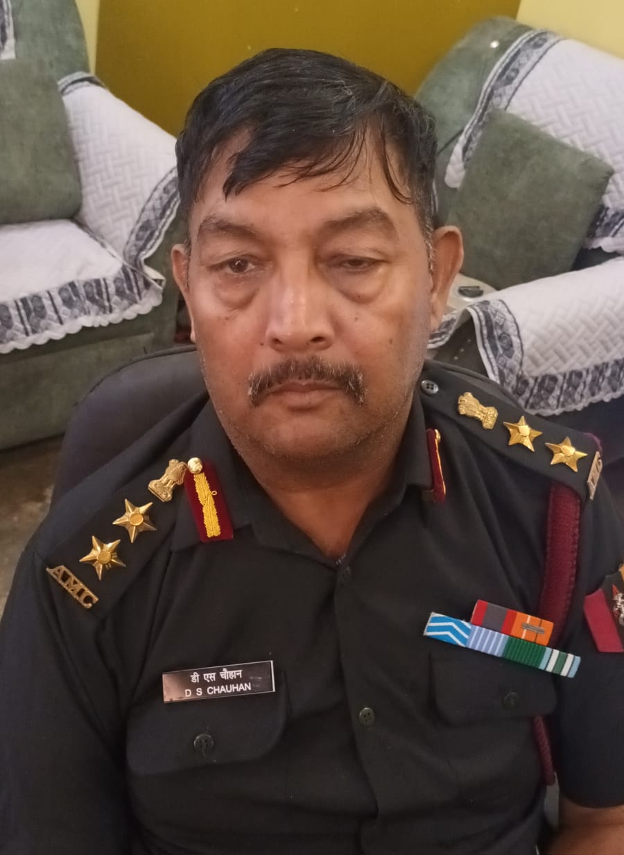 Retd Army driver, posing as colonel and duping aspirants for 7 yrs, held by UP STF Retd Army driver, posing as colonel and duping aspirants for 7 yrs, held by UP STF