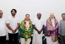 Photo of The Janata Dal (Secular) (JD(S)) has officially joined the BJP-led National Democratic Alliance (NDA) and formed an alliance with the BJP in preparation for the 2024 Lok Sabha elections in Karnataka. The two parties are expected to announce their seat-sharing arrangement after the Dussehra festival next month.