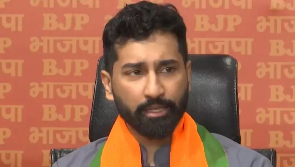 Elizabeth Anthony’s Emotional Video Affirms Son Anil Anthony’s BJP Entry as a Sound Decision. Elizabeth Anthony’s Emotional Video Affirms Son Anil Anthony’s BJP Entry as a Sound Decision.