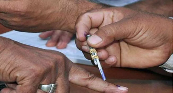 Elections 2024: Election Commission Prepares for Polling Centers from Skyscrapers to Slums in UP. Elections 2024: Election Commission Prepares for Polling Centers from Skyscrapers to Slums in UP.