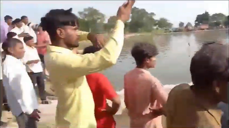 In Mainpuri : Tragedy during Ganesh Idol Immersion in Mainpuri: 5 Drown, 3 Dead, 1 Rescued Safely.