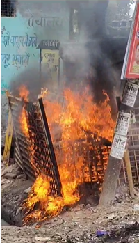 In Ghaziabad’s Loni, Transformer Fire Causes Power Outage. Residents Act In Ghaziabad’s Loni, Transformer Fire Causes Power Outage. Residents Act
