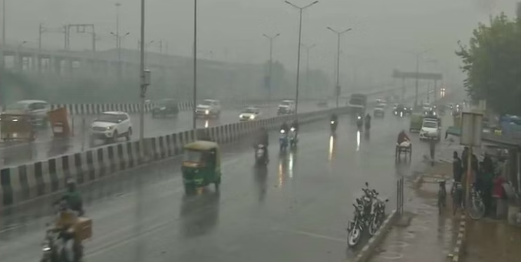 Delhi-NCR : Relief from Heat as Winds Prevail, Some Raindrops.