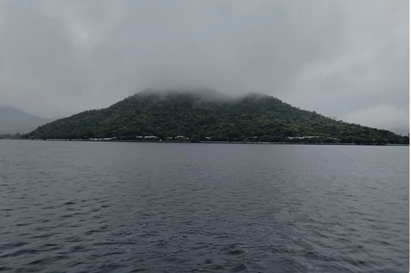 After the rain in Udaipur, the view is worth seeing. Witness the freshness of the city of lakes in these pictures.