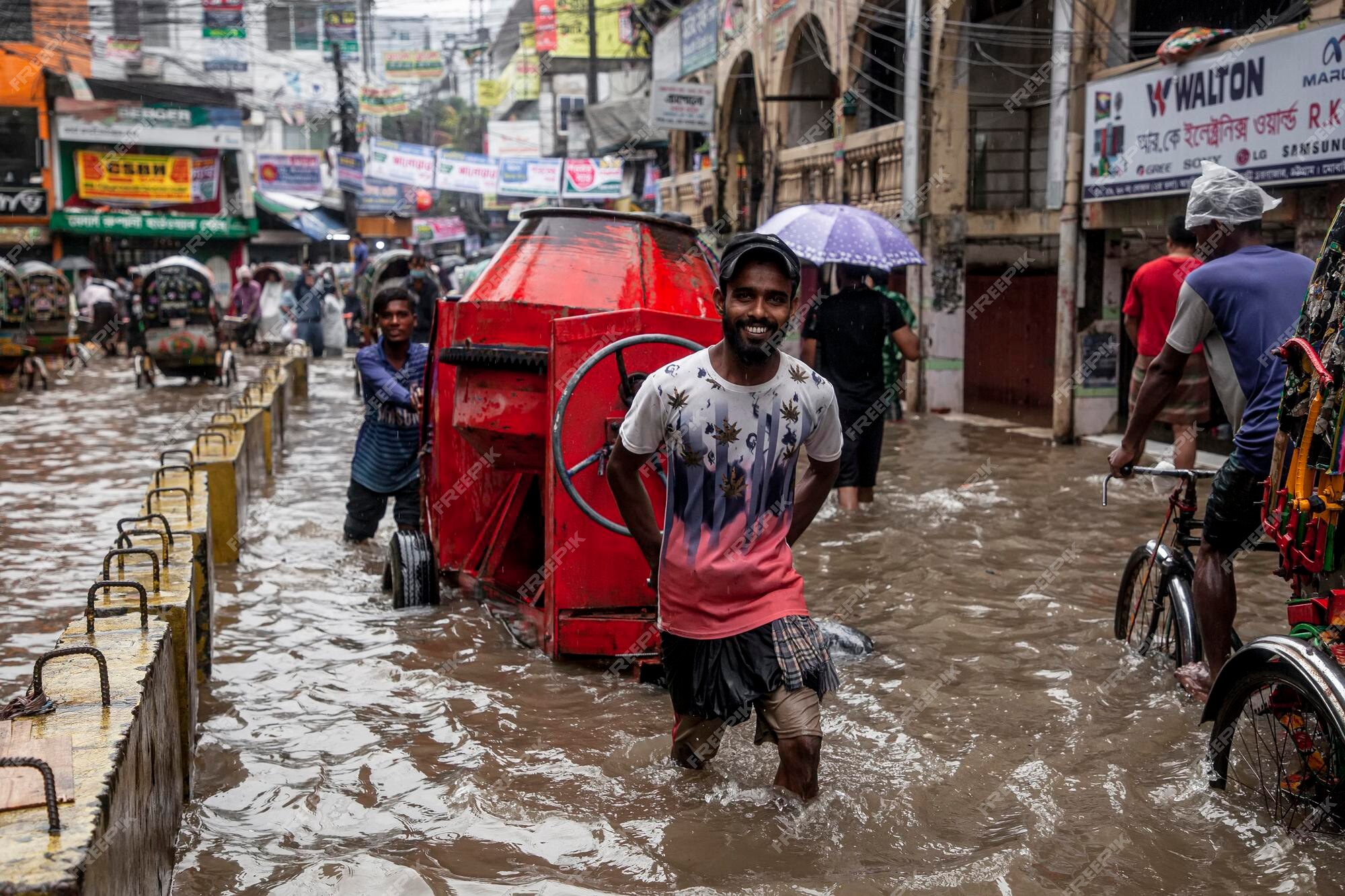 Intense rainfall has caused severe flooding in numerous areas of Nagpur city, resulting in the rescue of 180 individuals, including 40 students from a school for the hearing and speech-impaired,