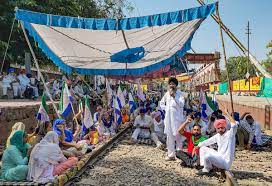 Farmers’ three-day agitation ends in Punjab, 600 trains affected, passengers face problems Farmers’ three-day agitation ends in Punjab, 600 trains affected, passengers face problems