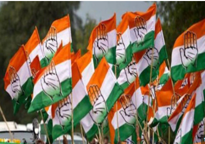 Congress Workers Protest Outside Kamal Nath’s Residence as Ticket Allocation Sparks Discontent in English Madhya Pradesh Elections. Congress Workers Protest Outside Kamal Nath’s Residence as Ticket Allocation Sparks Discontent in English Madhya Pradesh Elections.