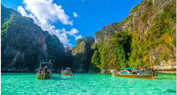 Visa Free Travel: Indians will no longer need a visa to visit Thailand, find out when you can start your journey. Visa Free Travel: Indians will no longer need a visa to visit Thailand, find out when you can start your journey.