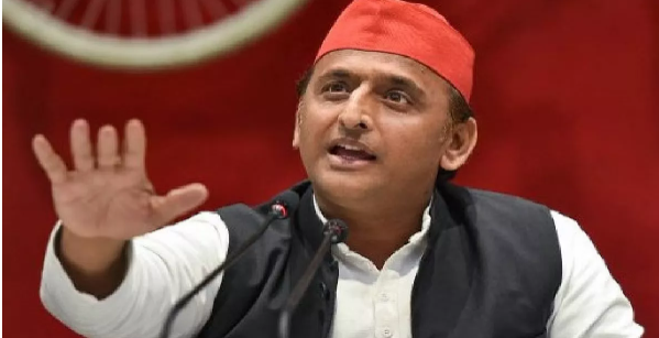 OP Rajbhar to Face Challenge as Akhilesh Yadav Makes Moves to Woo Voters Ahead of 2024 Lok Sabha Elections.”