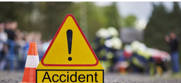 Mathura Road Accident: Tragic Incident on Agra-Delhi Highway, Traveler Truck Involved, Four Fatalities.