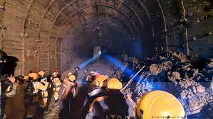 Rock poses a problem in drilling of Uttarkashi Tunnel: Auger machine sliding inch by inch,two fell ill 40 workers trapped for 120 hours;