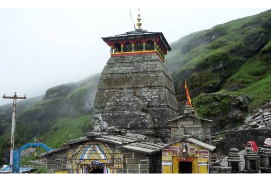 Tungnath Temple: Devotees Set Record, Over 136,000 Pilgrims Visit Tungnath for the First Time in History.