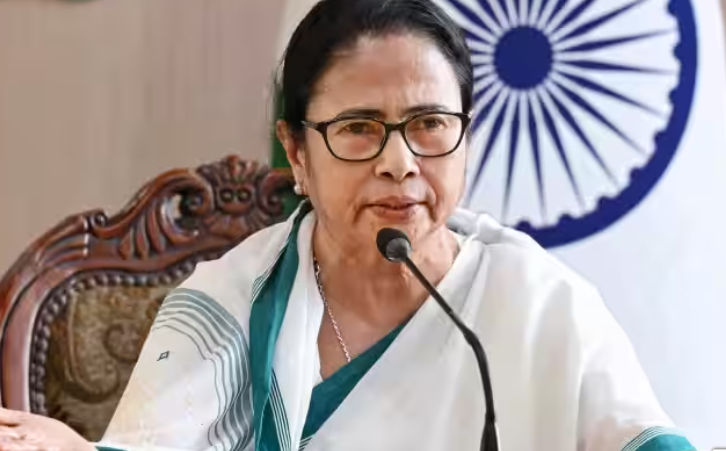 Bengal News: Mamata Banerjee clarified her stance, also gave a statement on forming an alliance with the Left and Congress in Bengal.