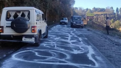 Photo of Uttarakhand: Roads in Uttarakhand are witnessing a spread of slush, lime, and salt, causing slippery conditions and an increase in accidents amid ongoing precipitation.