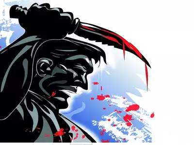 Man slashes throat in court amid dowry death case hearing