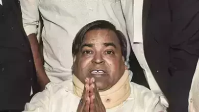 ED searches in Mumbai on locations of former cabinet min Gayatri Prajapati