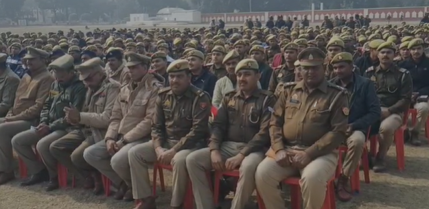 Lucknow – JCP L.O Upendra Agrawal briefed all police personnel on duty, taking responsibility for duty in connection with Pran Pratishtha.