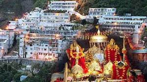 Photo of On the first day of New Year, 45 thousand devotees paid obeisance in the Darbar of Mata Vaishno Devi.