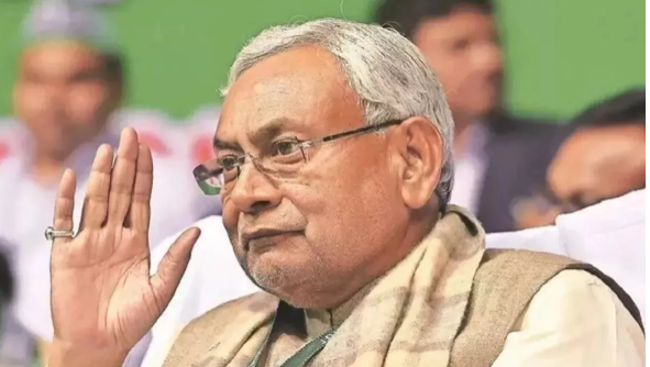 Bihar politics, four JDU MLAs chose to abstain from attending the home meeting of Vijay Choudhary. Instead, they opted to wait, as Chief Minister Nitish Kumar continued to keep them in anticipation.