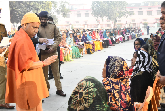 Gorakhpur: On the second day of his tour, CM Yogi, after morning prayers, cow service, and temple visits, held a public court.