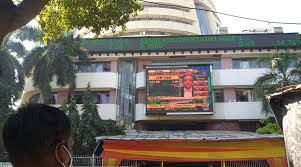 Sensex Closing Bell: The market closed with gains after compensating the losses; Sensex rises 278 points, Nifty near 21850