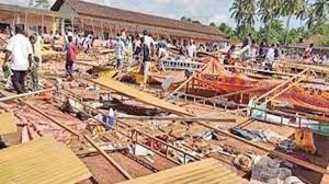 Delhi: Pandal collapses in Jawaharlal Nehru Stadium, fear of some people getting buried in the accident, fire team on the spot