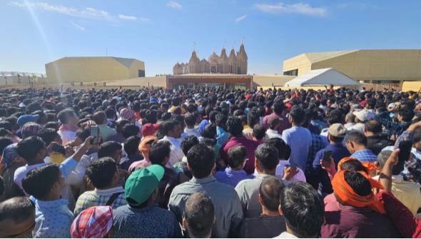 A crowd of devotees thronged the Hindu temple in Abu Dhabi, with 65 thousand people visiting on the very first day. The sheer volume of the crowd is expected to astonish onlookers.