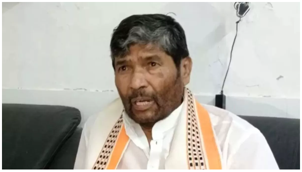 Bihar Politics: Big setback for Pashupati Paras after electoral announcement, several leaders turn against him. Bihar Politics: Big setback for Pashupati Paras after electoral announcement, several leaders turn against him.
