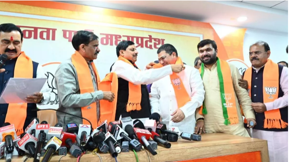 Syed Jafar Joins BJP: Close aide of Kamal Nath, leader Syed Jafar, has left Congress and embraced BJP.