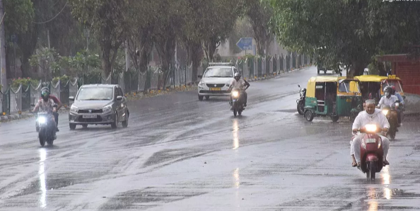 Weather Update Today: Weather to change in Northern India, Alert for rain in states including Delhi and UP.