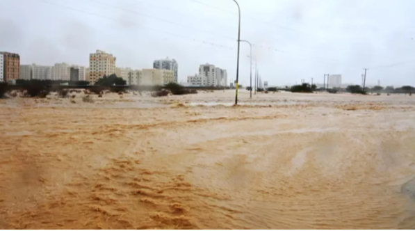 Muscat. Oman Flood: The city of Oman in the Middle East is currently facing the wrath of nature Muscat. Oman Flood: The city of Oman in the Middle East is currently facing the wrath of nature