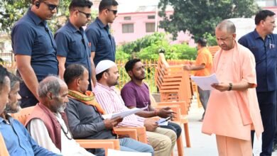 CM Yogi Adityanath listens to problems of 200 people in Janata Darshan for the second consecutive day