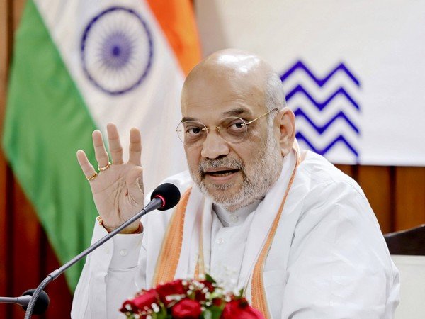 In UP, defense corridor replacing illegal country-made gun industry and vehicle manufacturing replacing vehicle theft: Home Minister In UP, defense corridor replacing illegal country-made gun industry and vehicle manufacturing replacing vehicle theft: Home Minister