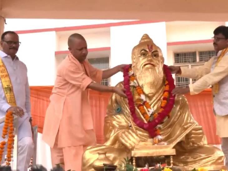 Yogi government honoured Maharishi Valmiki ideals; statue installed on the banks of Gomti in Lucknow