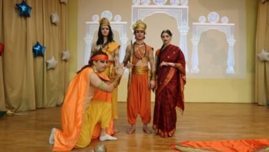 Moscow prepares to welcome Shri Ram; costumes for Ramayana characters purchased from Delhi’s Chandni Chowk and taken to Russia Moscow prepares to welcome Shri Ram; costumes for Ramayana characters purchased from Delhi’s Chandni Chowk and taken to Russia