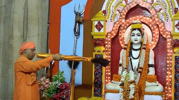 Gorakshpeethadhishwar to perform worship of Guru Gorakhnath and lead the Vijayadashami procession